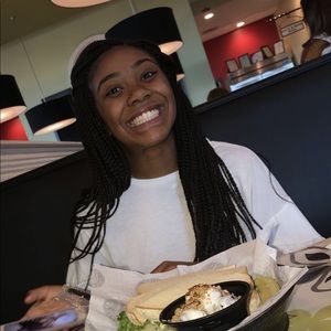 Meet your Posher, Erin